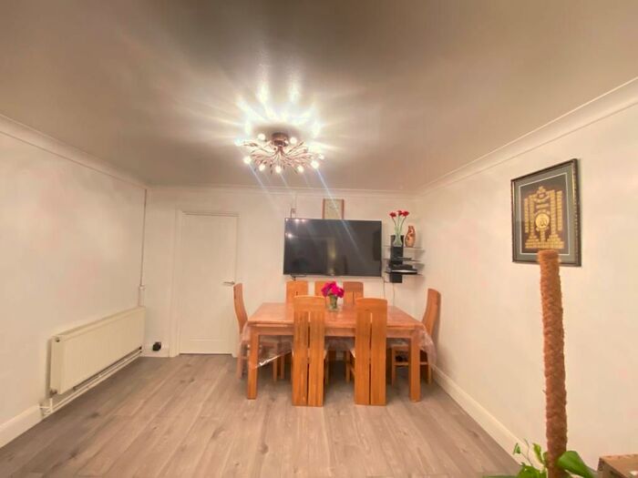 5 Bedroom Semi-Detached House To Rent In Bailey Road, Oxford, OX4