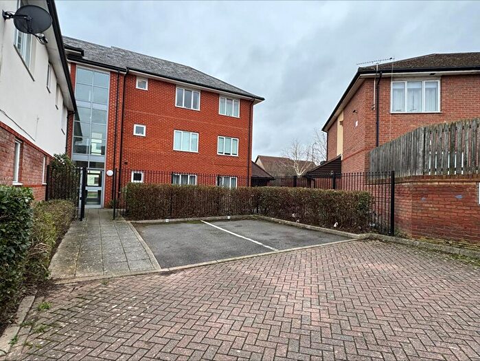 2 Bedroom Apartment For Sale In Tanfield Lane, Broughton, Milton Keynes, MK10