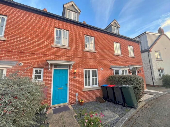 4 Bedroom Town House To Rent In Whittington Chase, Kingsmead, Milton Keynes, MK4