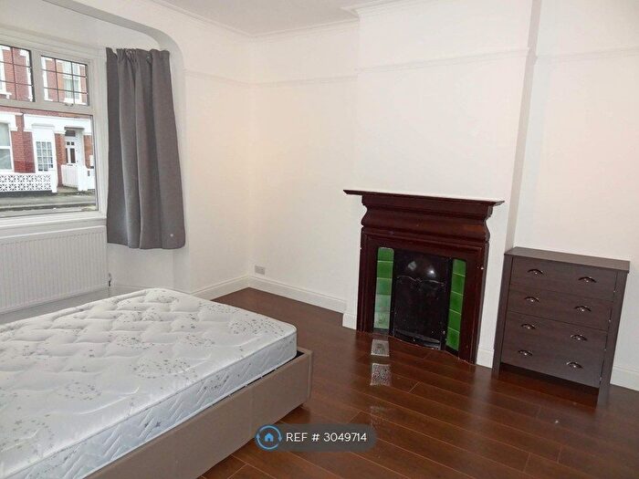 4 Bedroom Terraced House To Rent In Clive Road, London, SW19