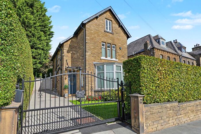 4 Bedroom Detached House For Sale In The Old Manse, New Hey Road, Marsh, Huddersfield, HD3