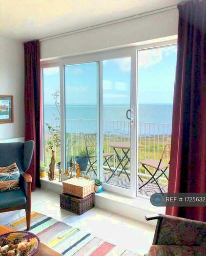 2 Bedroom Flat To Rent In Cliftonville Court, CT9