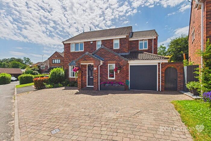 4 Bedroom Detached House For Sale In Blounts Drive, Uttoxeter, ST14