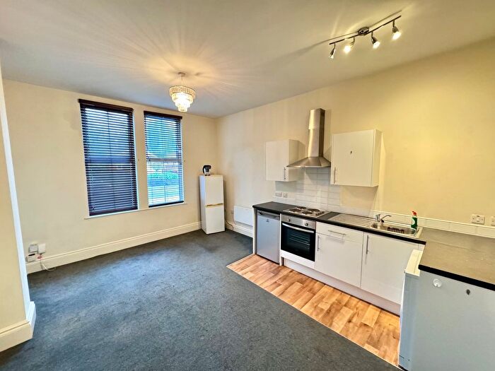 1 Bedroom Flat To Rent In Katherine House, Nottingham, NG5
