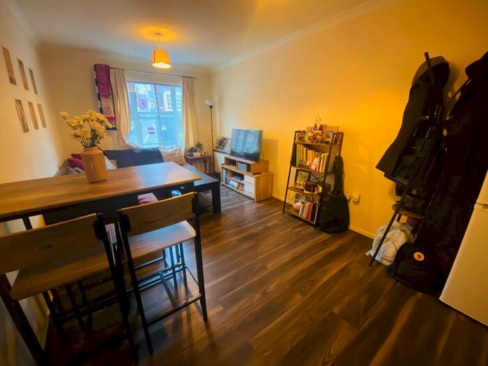 1 Bedroom Flat To Rent In Avonmead House, Stokes Croft, BS1