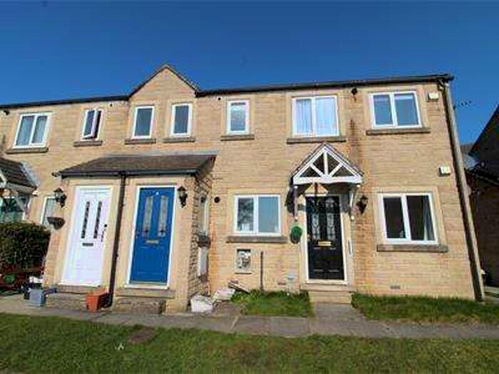 2 Bedroom Flat To Rent In Field View, Wheatley, HX3