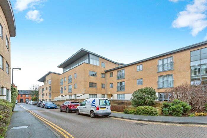 1 Bedroom Flat For Sale In Sovereign Place, Harrow, HA1