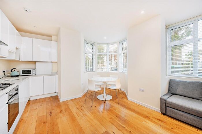 1 Bedroom Flat To Rent In Southfield Road, London, W4