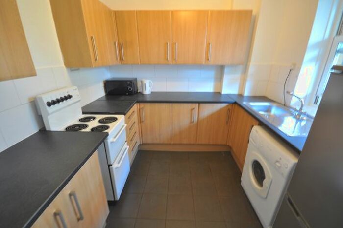 2 Bedroom Flat To Rent In Cranleigh Street, Euston, Camden, West End, Ucl, Bloomsbury, Uclh, London, NW1