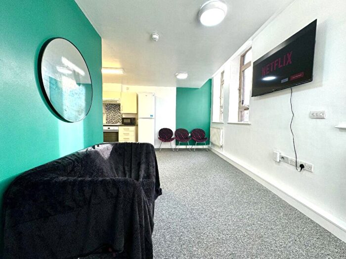 5 Bedroom Flat To Rent In Wool Factory - Flat, Nottingham, Leicestershire, LE1