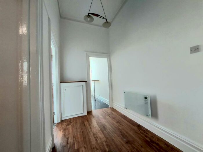 1 Bedroom Flat To Rent In Marine Road West, Morecambe, LA4