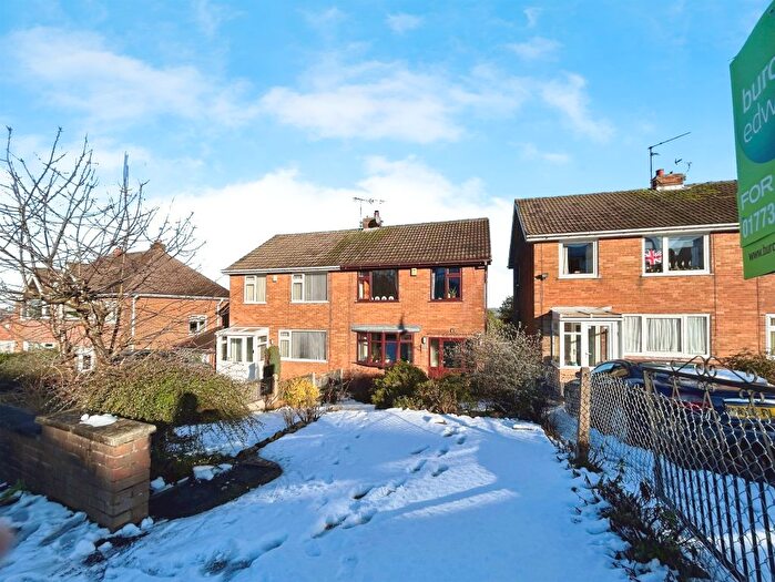 3 Bedroom Semi-Detached House For Sale In Ashforth Avenue, Heanor, DE75