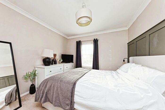 3 Bedroom Detached House For Sale In Carlsden Close, Dover, Kent, CT17