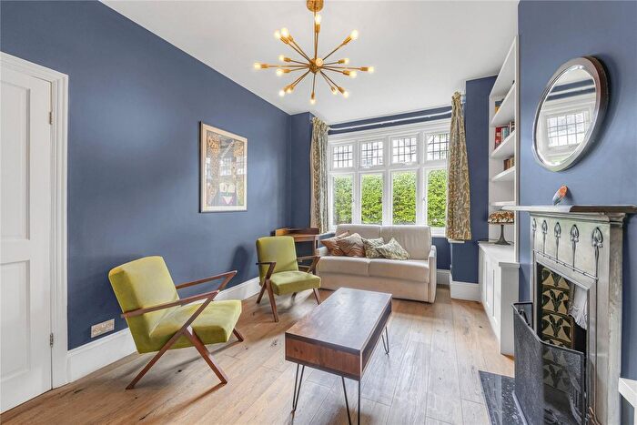 4 Bedroom Terraced House To Rent In Rannoch Road, Hammersmith, London, W6