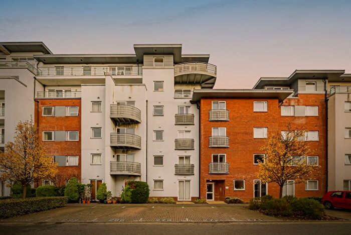 2 Bedroom Flat To Rent In Coxhill Way, Aylesbury, HP21