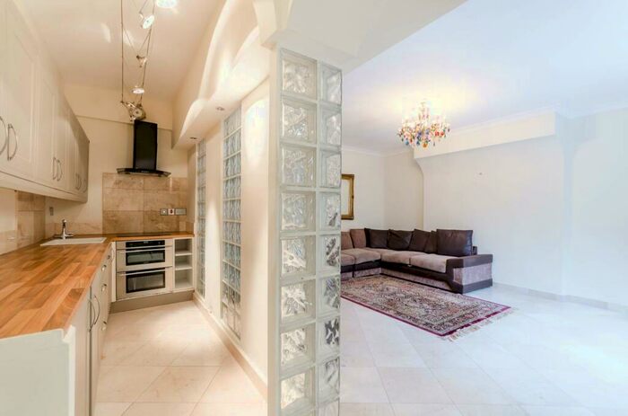 1 Bedroom Flat To Rent In Ormonde Terrace, St John's Wood, London, NW8