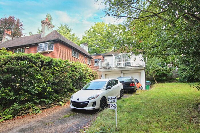2 Bedroom Maisonette To Rent In Brassey Road, Oxted, RH8