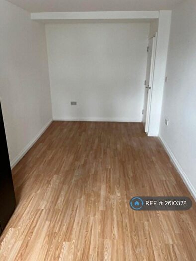 1 Bedroom Flat To Rent In Station Parade, Barking, IG11