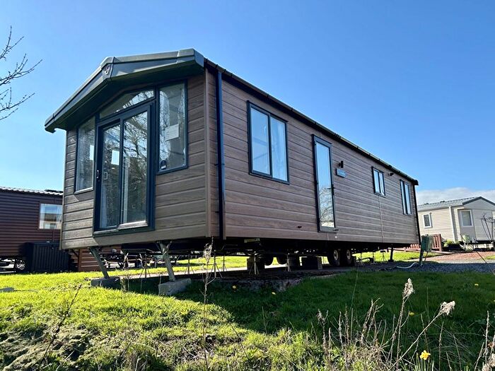 2 Bedroom Property For Sale In Felton, Morpeth, NE65