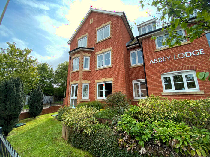 1 Bedroom Flat To Rent In Romsey, SO51