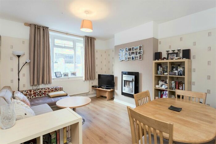 1 Bedroom Flat To Rent In Bazeley House, Library Street, London, SE1
