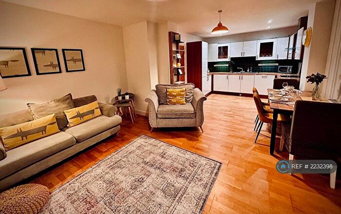 2 Bedroom Flat To Rent In Flemingate Court, Beverley, HU17