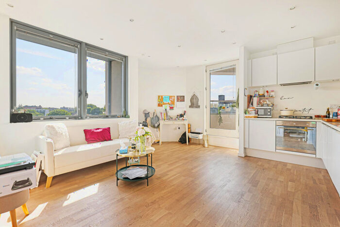 1 Bedroom Flat To Rent In Holloway Road, Islington, N7