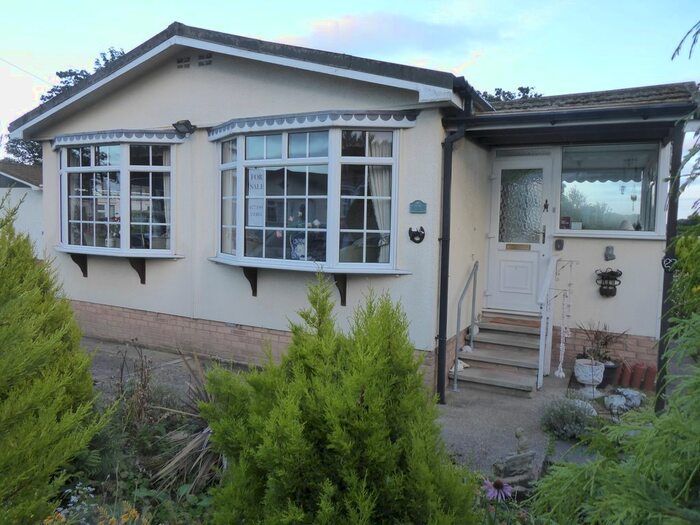 2 Bedroom Park Home For Sale In Brookfield Park, Mill Lane, Old Tupton, Nr Chesterfield, Derbyshire, S42