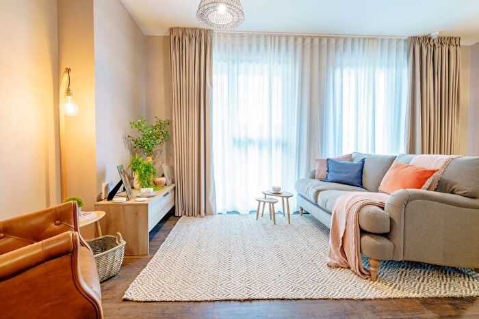 Studio To Rent In Canada Gardens, Wembley Park, HA9