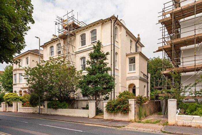 3 Bedroom Apartment For Sale In Dyke Road, Brighton, BN1