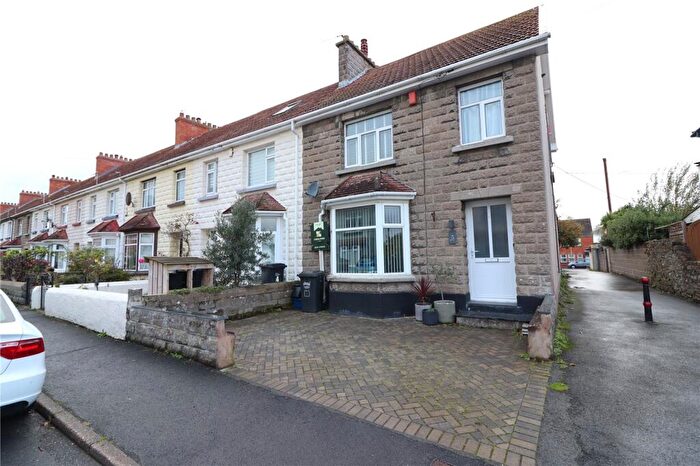 3 Bedroom End Of Terrace House To Rent In Clinton Road, Barnstaple, Devon, EX32
