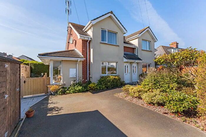 2 Bedroom Apartments For Sale In B Sandhurst Park, Bangor, BT20