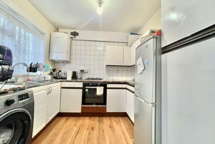 3 Bedroom Property To Rent In Stratfield Road, SL1