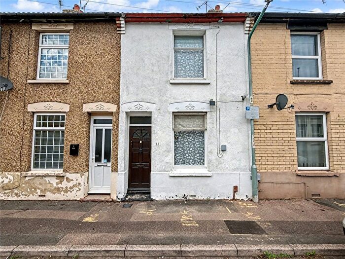 3 Bedroom Terraced House For Sale In Pretoria Road, Gillingham, Kent, ME7