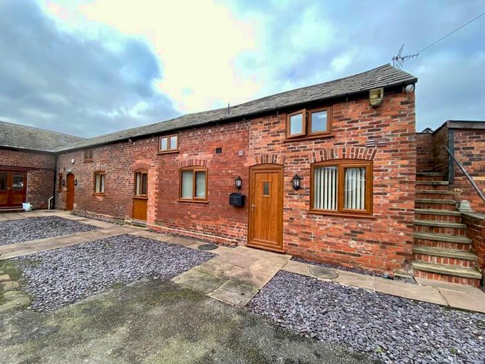 2 Bedroom Mews To Rent In Holmes Chapel Road, Lower Withington, Macclesfield, SK11