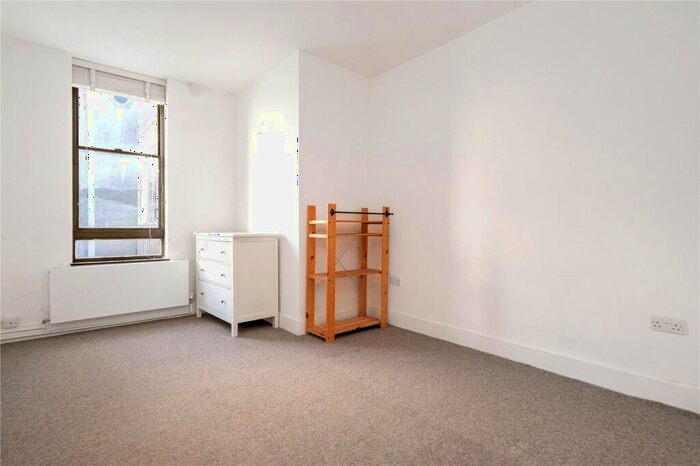 1 Bedroom Apartment For Sale In Britannia Lofts, - Banner Street, Finsbury, London, EC1Y
