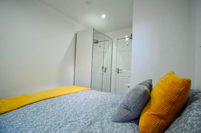 6 Bedroom House To Rent In Talton Road, Liverpool, L15
