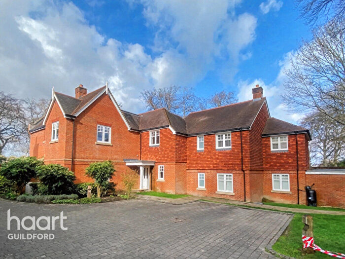 2 Bedroom Apartment For Sale In Downs Drive, Guildford, GU1
