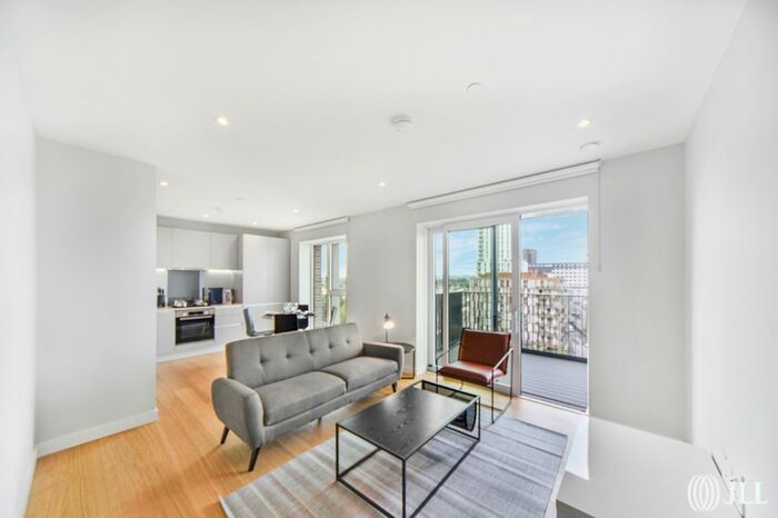 1 Bedroom Flat To Rent In Hale, Ferry Lane, London N17