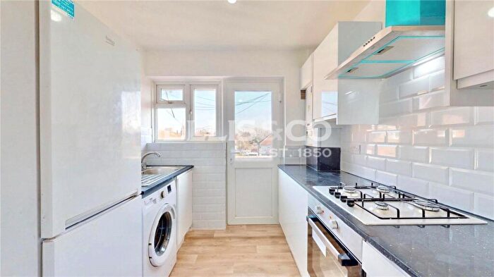 2 Bedroom Apartment To Rent In Carlyon Mansions, Ealing Road, Wembley, HA0