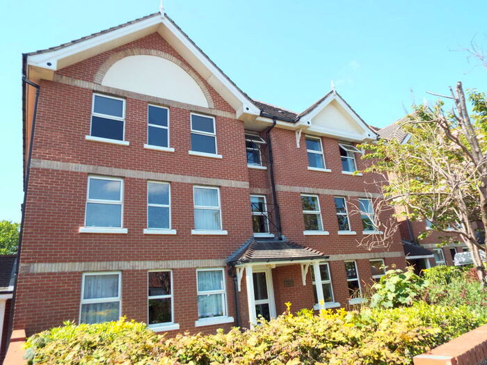 2 Bedroom Apartment To Rent In Chatsworth House, Southampton, SO17