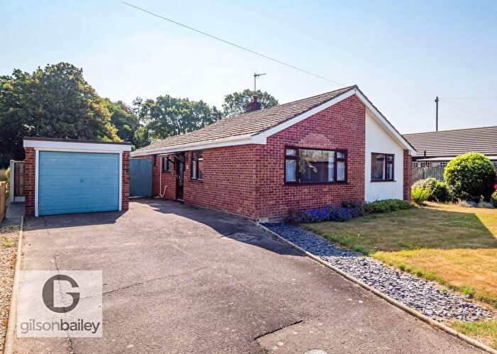 3 Bedroom Detached Bungalow For Sale In Elm Road, Lingwood, NR13