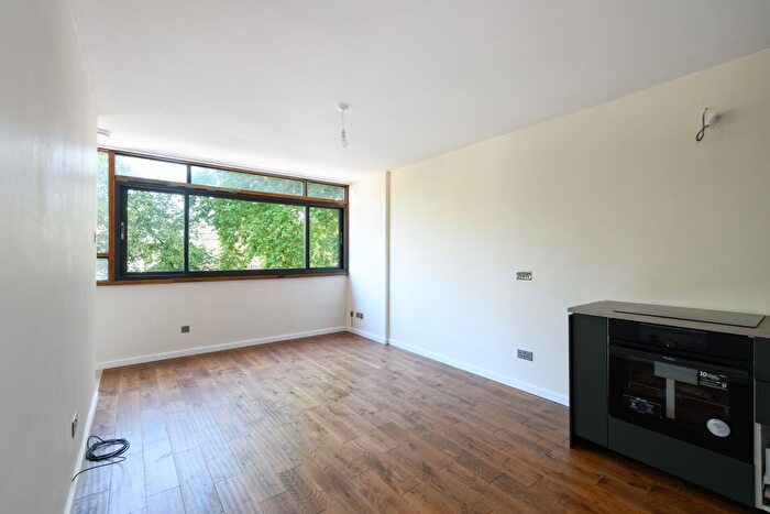 Studio To Rent In Haverstock Hill, London, NW3