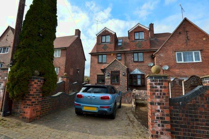 4 Bedroom Property To Rent In Ferncroft Avenue, Sheffield, S20