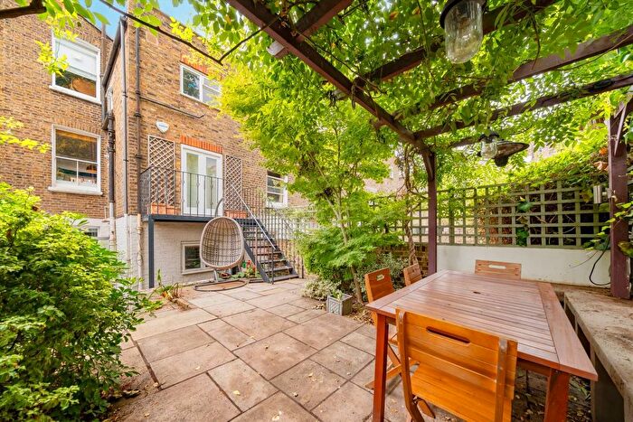 3 Bedroom Flat To Rent In Portnall Road, Maida Vale, W9