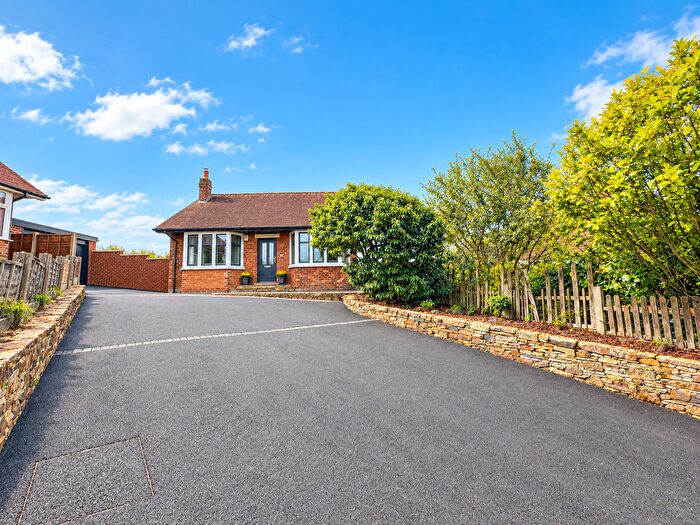 2 Bedroom Bungalow For Sale In Hillside Close, Blackpool, FY3