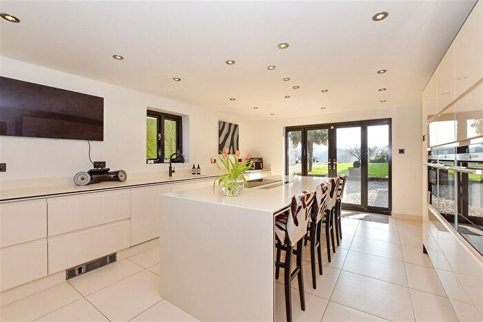 5 Bedroom Barn Conversion For Sale In The Street, Kingston, Canterbury, Kent, CT4