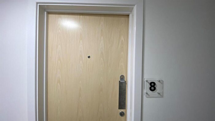 Studio To Rent In Barrett - Ref, CT1