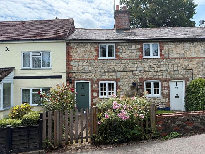 1 Bedroom Terraced House For Sale In Red Lion Lane, Farnham, GU9