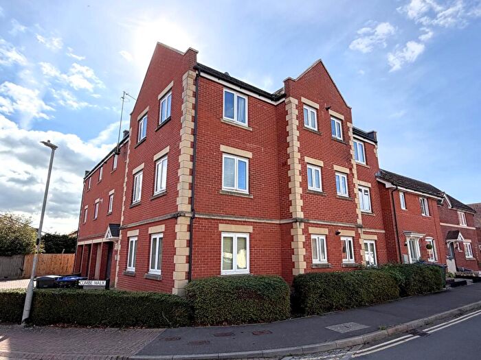 2 Bedroom Flat For Sale In Combe Walk, Devizes, SN10